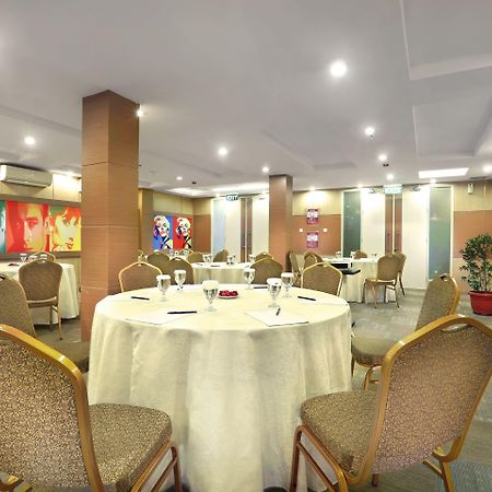 Favehotel Kelapa Gading Jacarta Exterior foto
